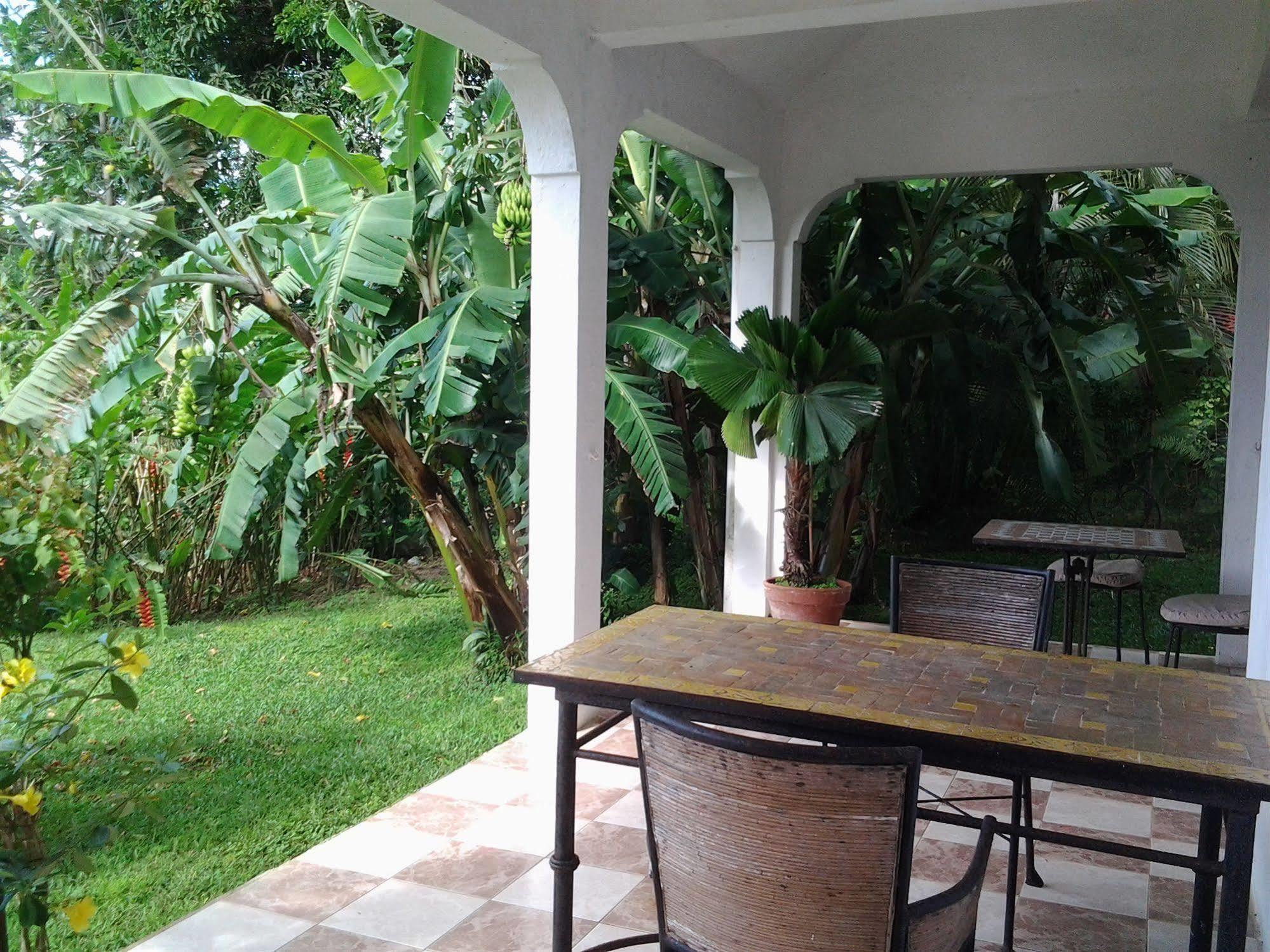 Villa Galerie Les Anses-d'Arlets Bagian luar foto