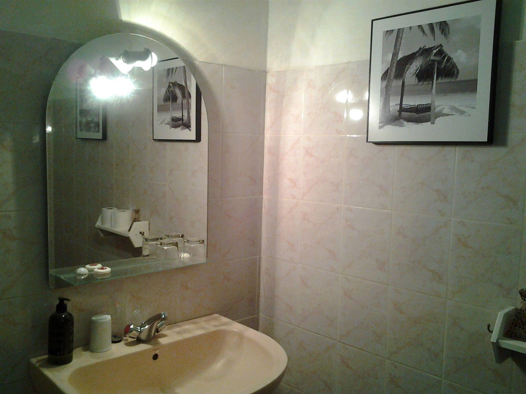 Villa Galerie Les Anses-d'Arlets Bagian luar foto